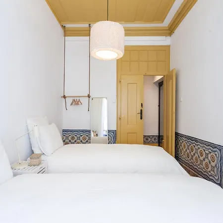 Yellow Tiles In Center Apartment *