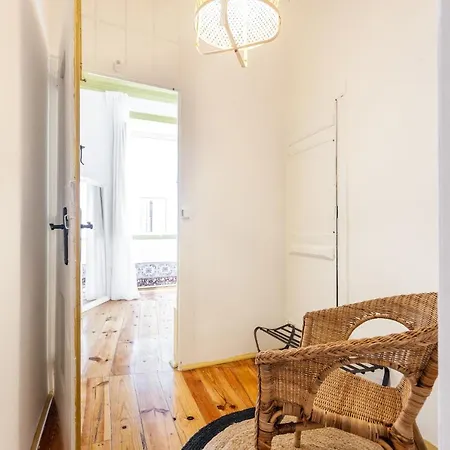 Yellow Tiles In Center Apartment *